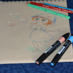 Illustration petite fille - Image petite fille - Bulle de savon - Petite fille bulle de savon - Feutres - Crayons